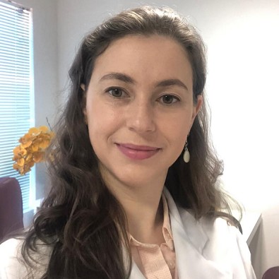 Aline Novo Ambrosio - Dermatologista