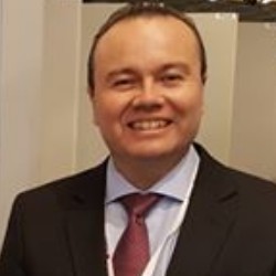 Cassio Mauricio Iannuzzi Amancio - Cirurgião Plástico