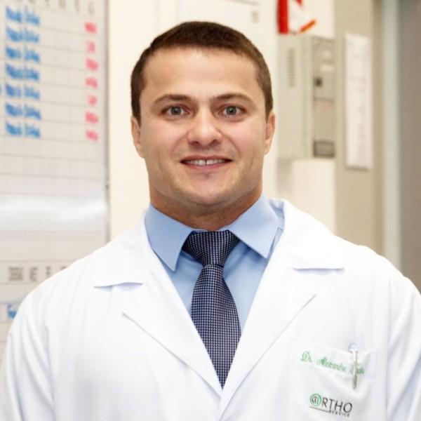 Alexandre Tadeu do Nascimento - Ortopedista