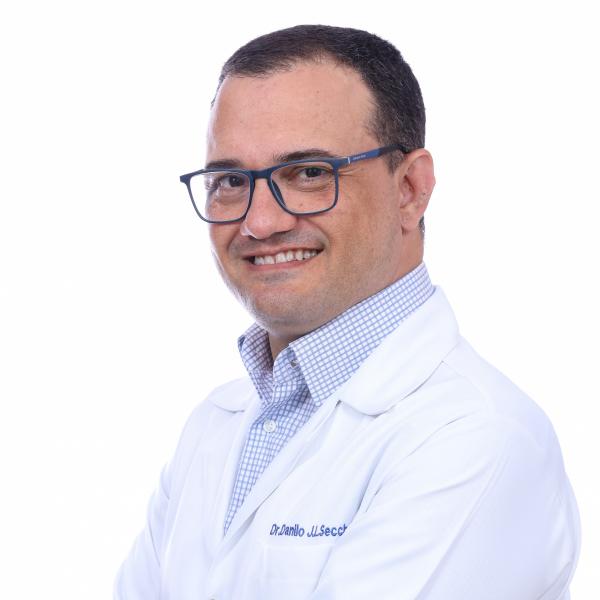 Danilo Secches - Oftalmologista