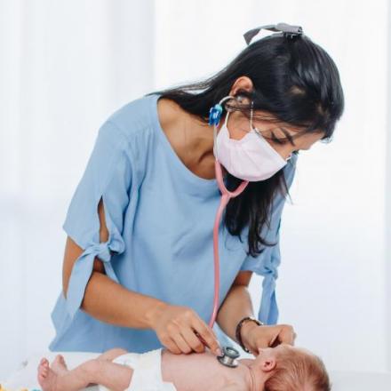 Thaís Ferraz Fernandes - Pediatra